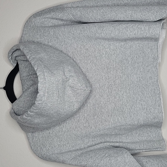 OUT FROM UNDER-Cropped Hoodie - Picture 4 of 4